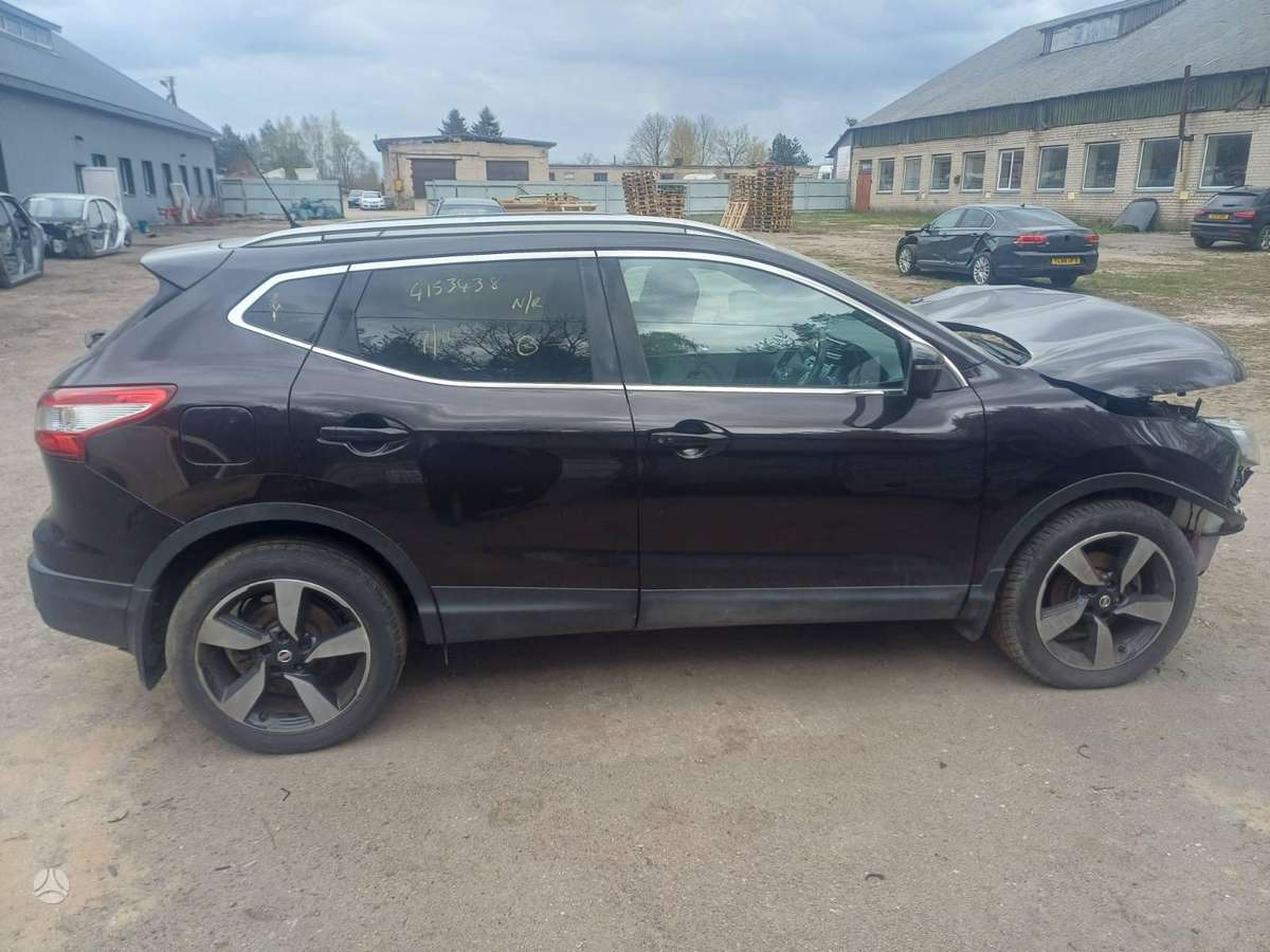 Nissan Qashqai for parts. Engine code k9k gearbox code 6mt color code gab