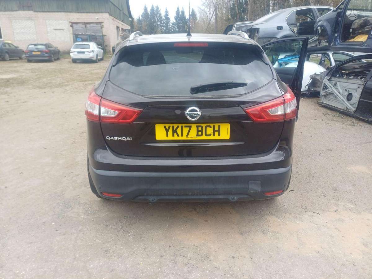 Nissan Qashqai dalimis. Engine code k9k gearbox code 6mt color code gab