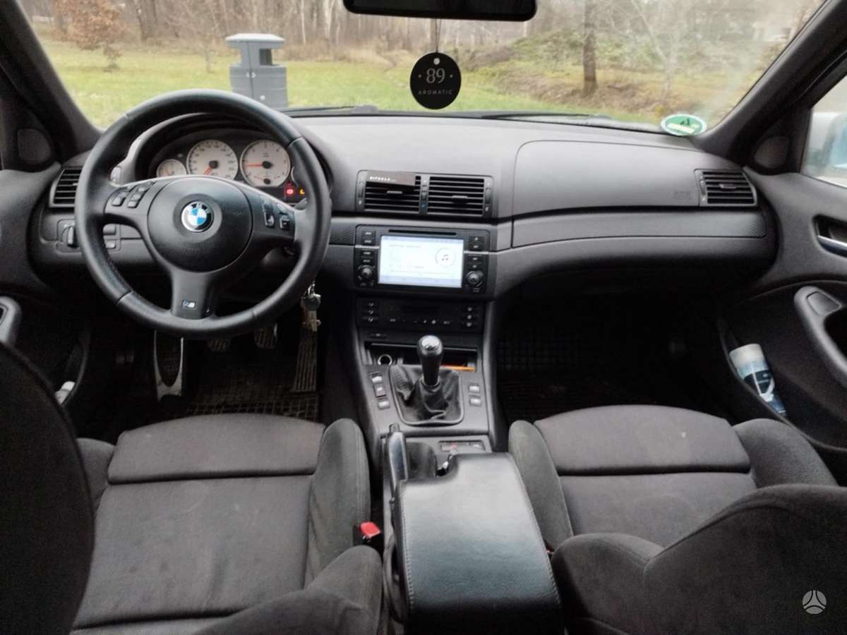 BMW 330, Универсал