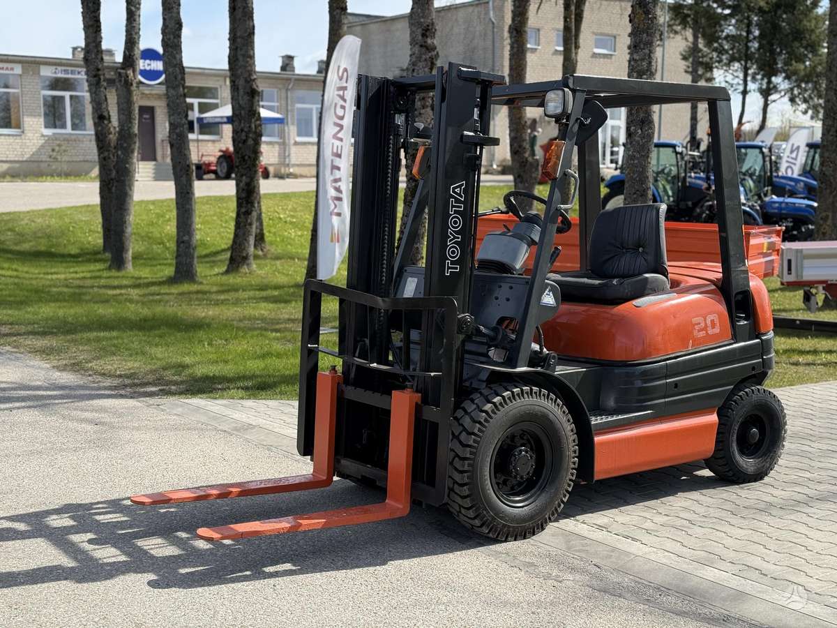 Toyota 6FGL20, вилочные погрузчики