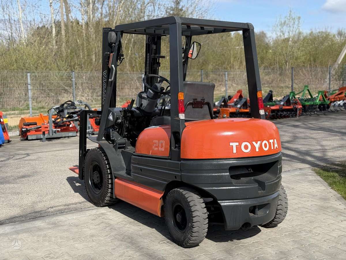 Toyota 6FGL20, вилочные погрузчики
