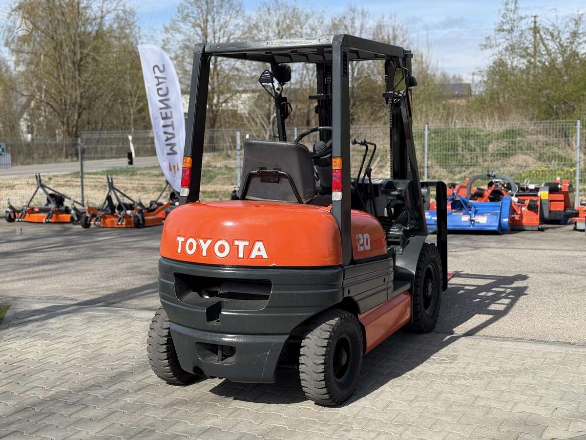 Toyota 6FGL20, вилочные погрузчики