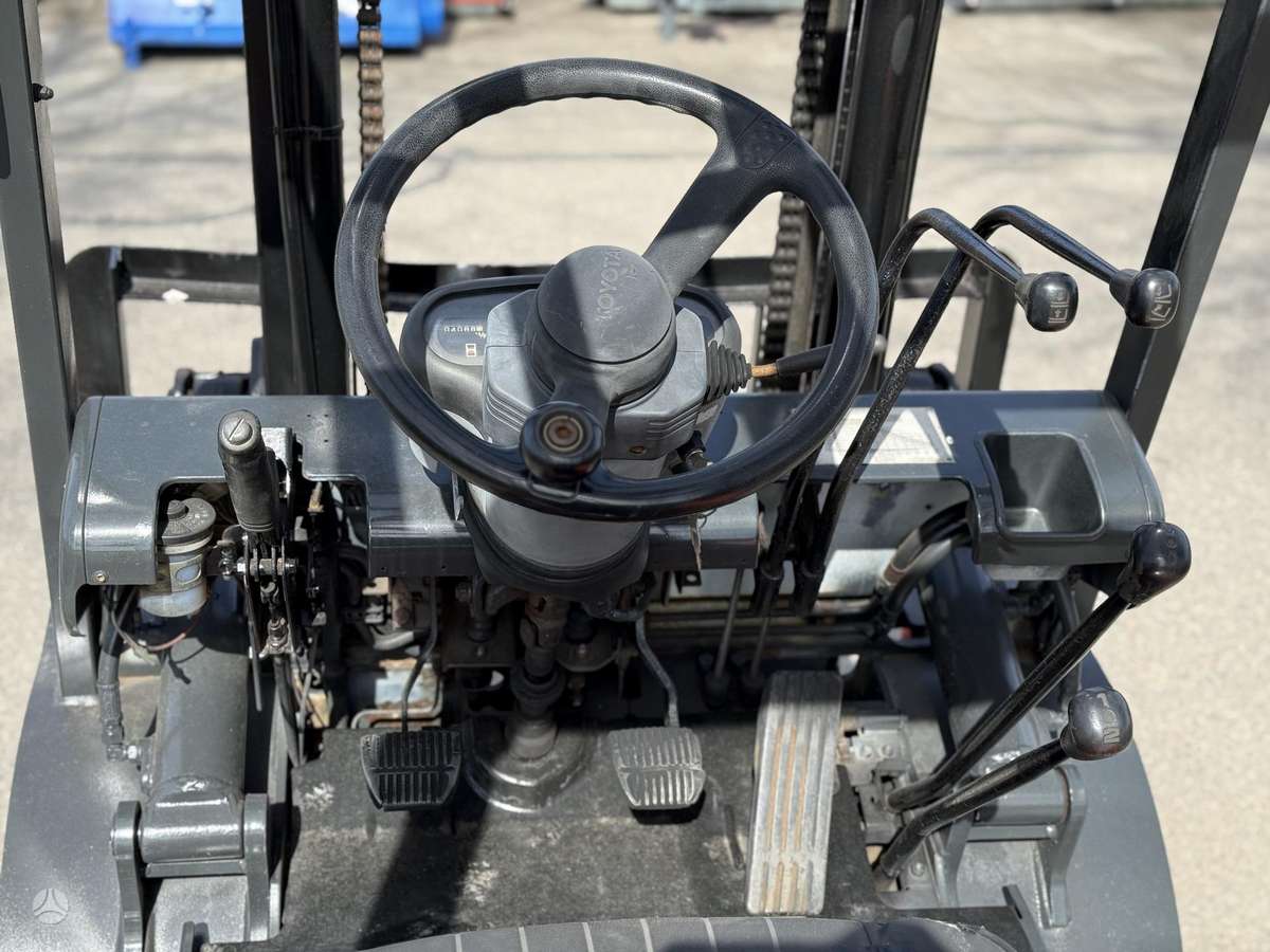 Toyota 6FGL20, вилочные погрузчики