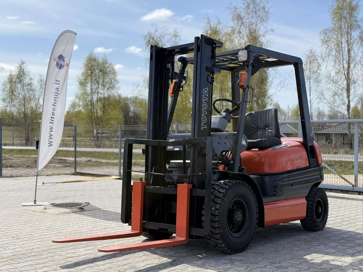 Toyota 6FGL20, вилочные погрузчики