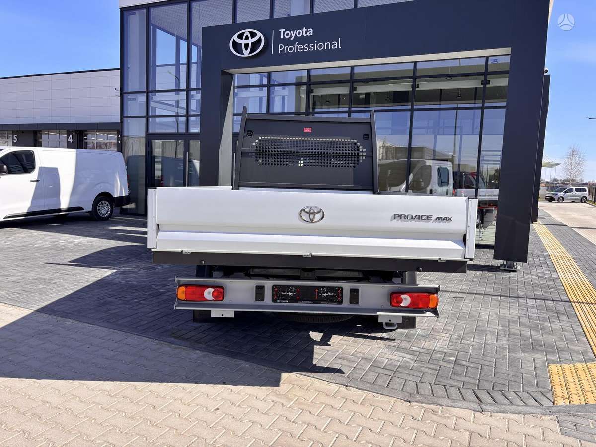 Toyota Proace Max - 8