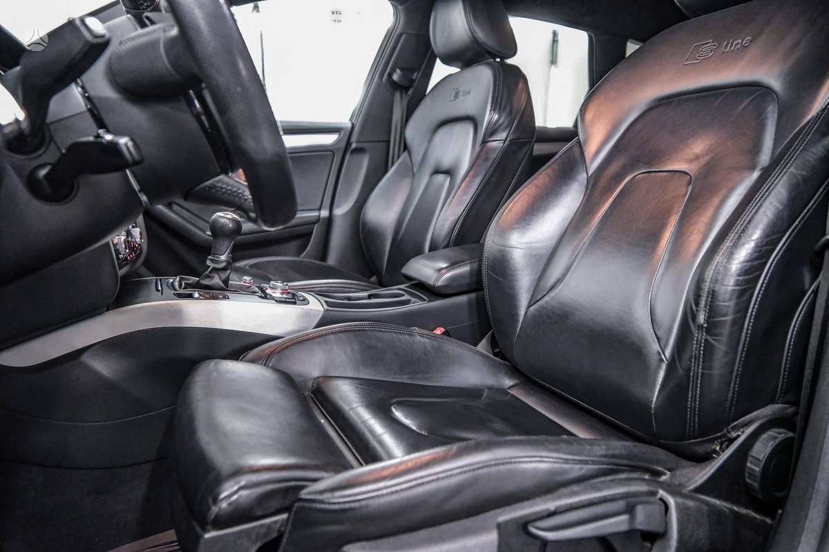 Audi A4, 3.0 l., universalas