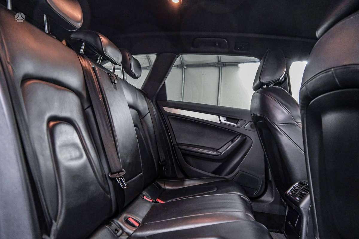 Audi A4, 3.0 l., universalas
