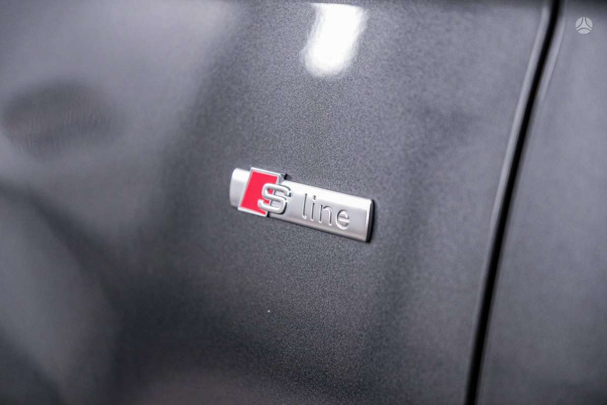 Audi A4, 3.0 l., universalas