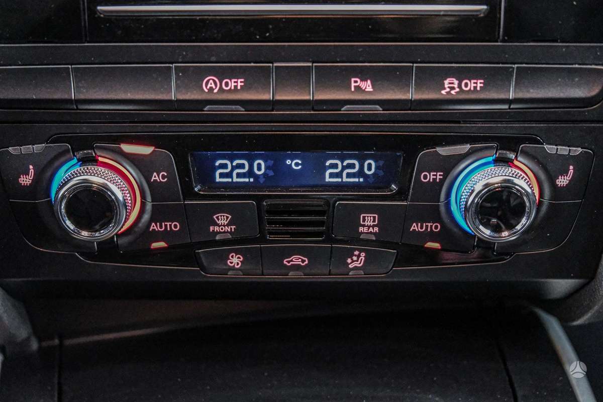 Audi A4, 3.0 l., universalas