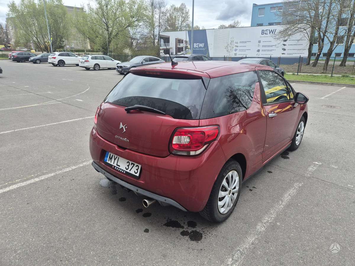 Citroen DS3, 1.6 l., hatchback