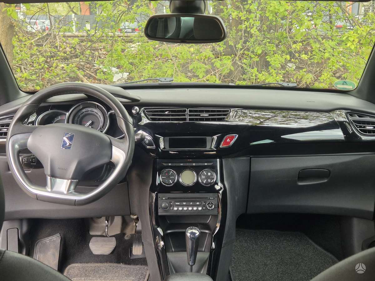 Citroen DS3, 1.6 l., Хэтчбек
