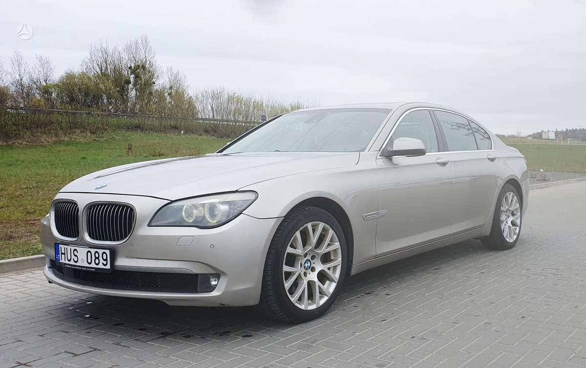 BMW 740, 3.0 l., Седан