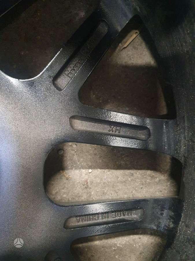 Audi, vieglmetāla, R18