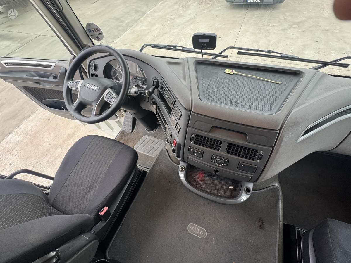 DAF XF480 Ft SUPER SPACE, double sleeper