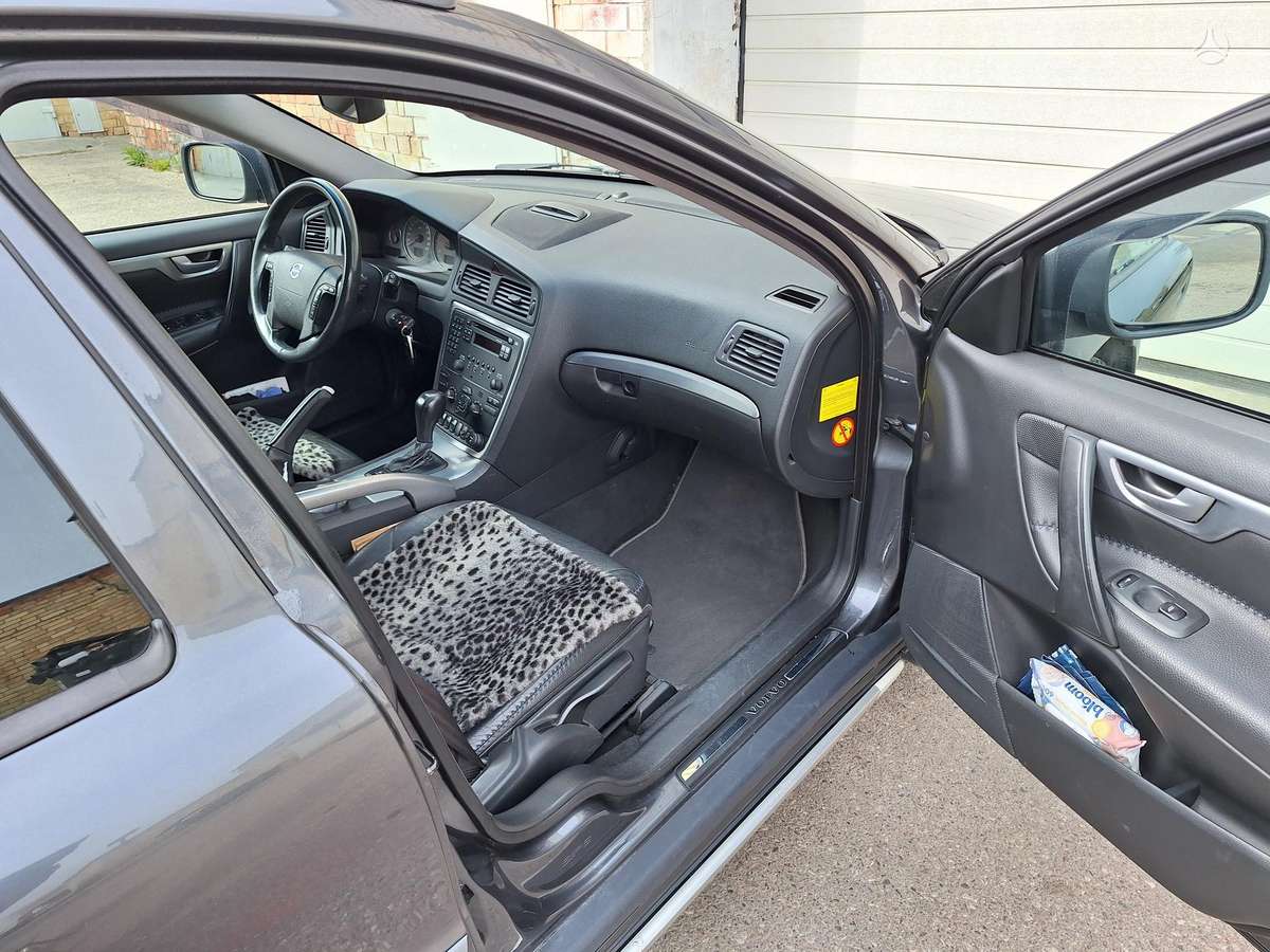 Volvo XC70, 2.4 l., Универсал