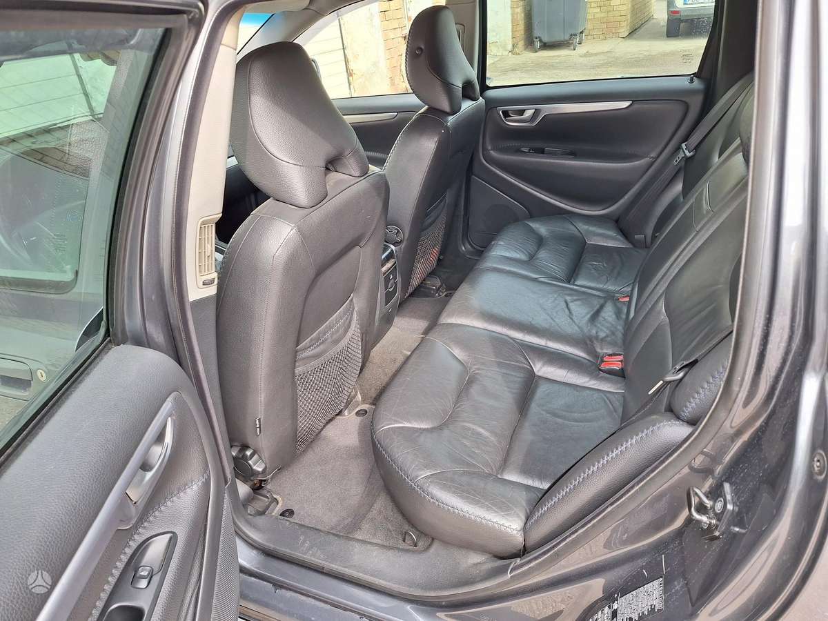 Volvo XC70, 2.4 l., Универсал