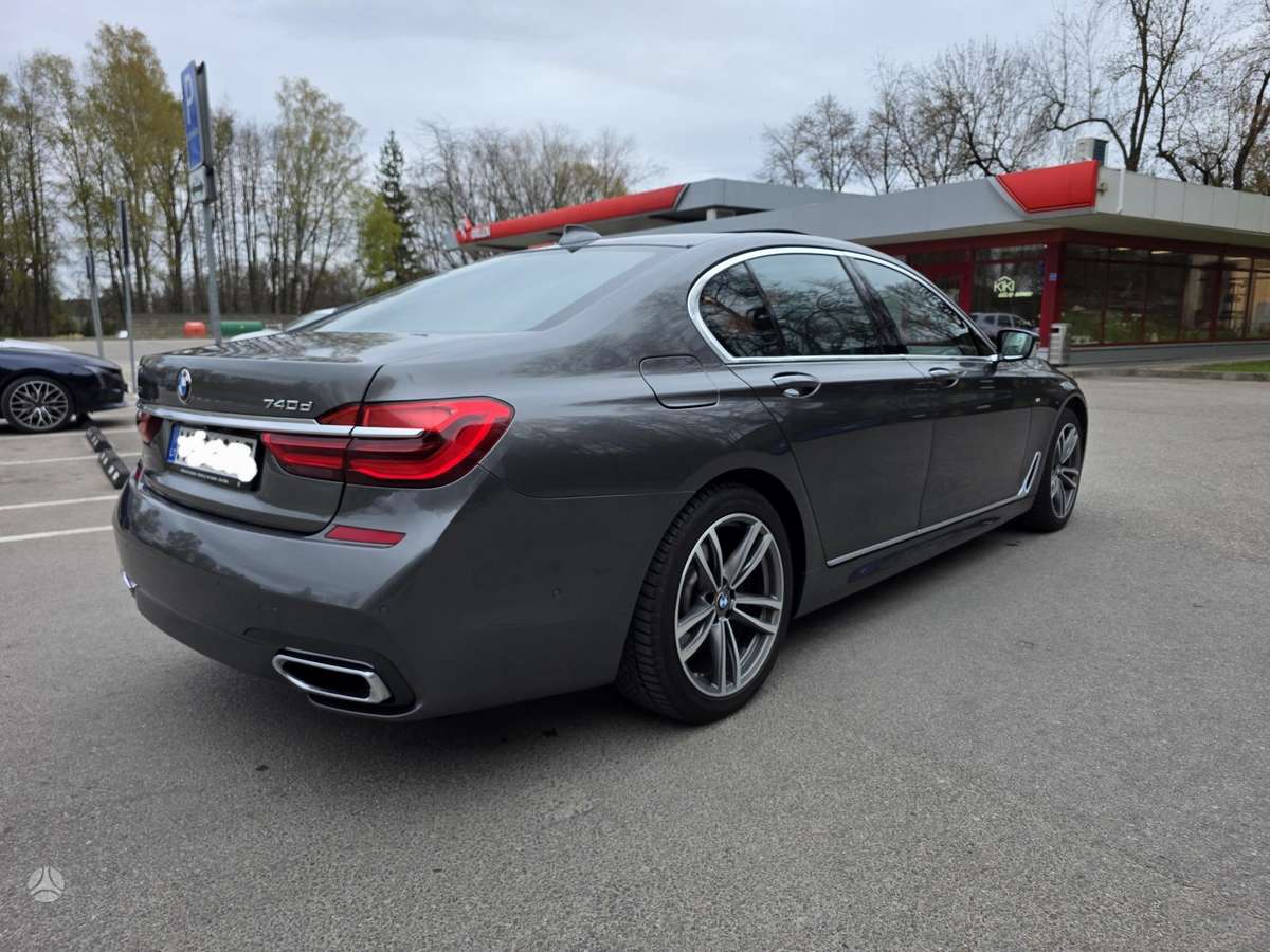 BMW 740, 3.0 l., Седан