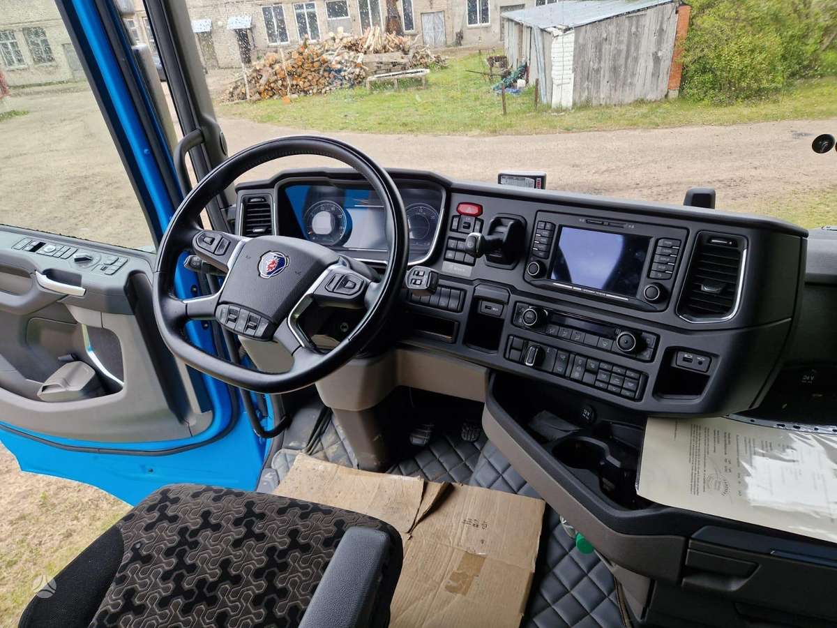 Scania S450, double sleeper