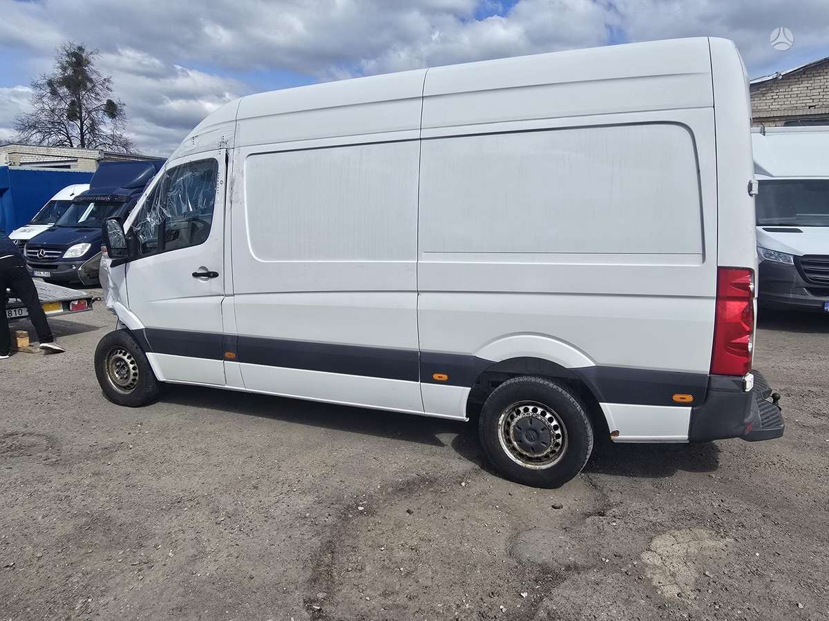 Volkswagen Crafter, preču