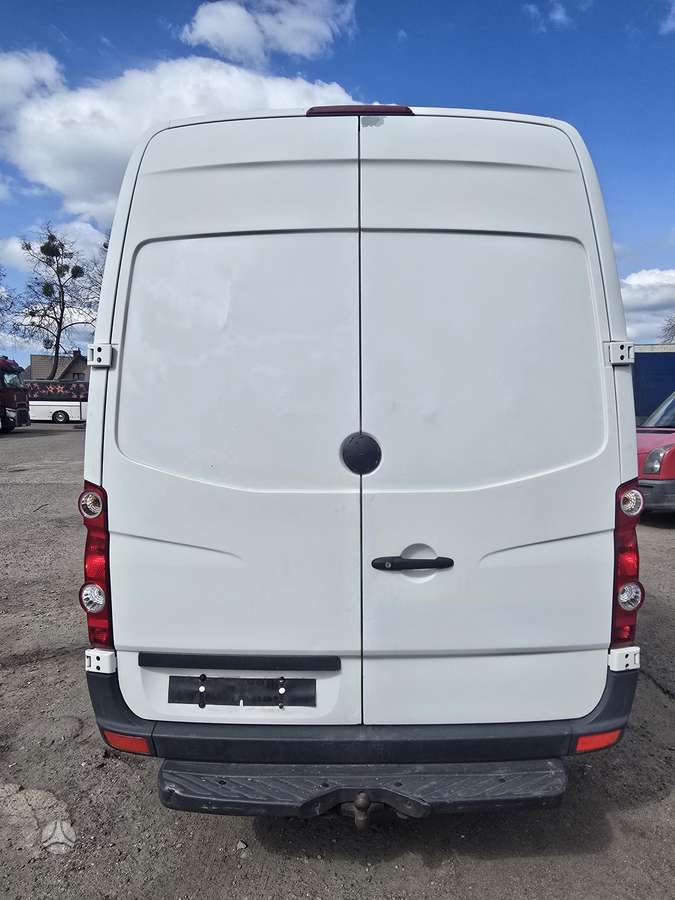 Volkswagen Crafter, preču