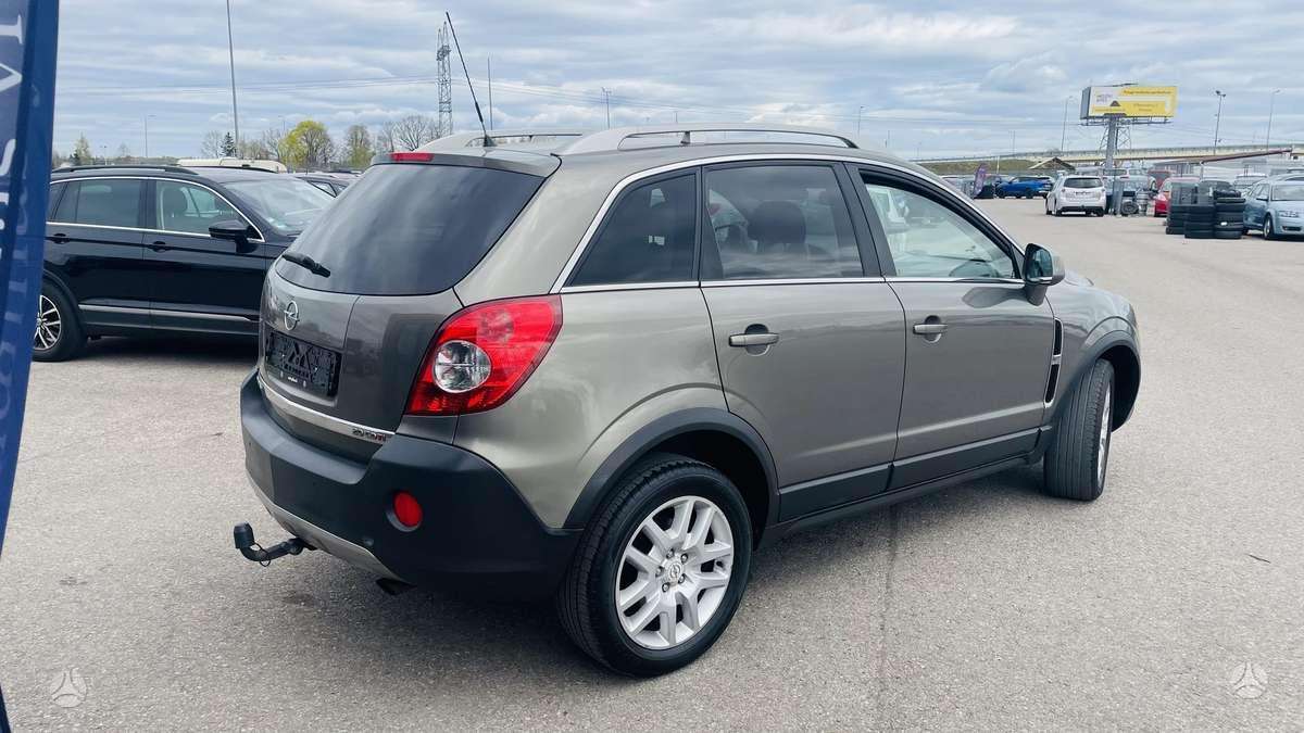 Opel Antara, 2.0 l., Минивэн