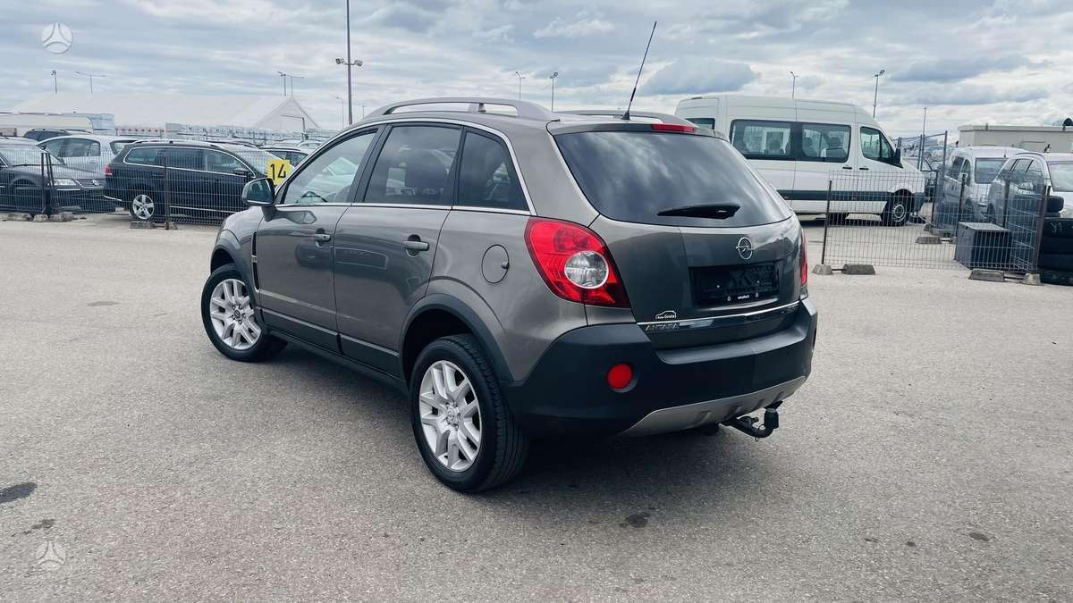 Opel Antara, 2.0 l., Минивэн