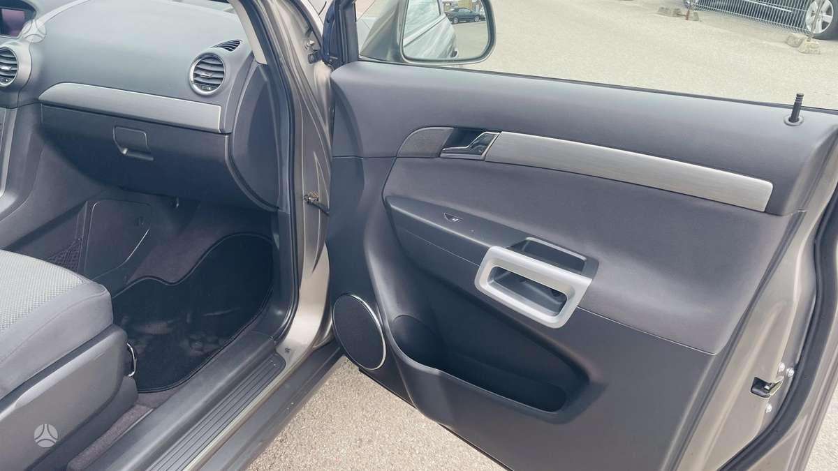 Opel Antara, 2.0 l., Минивэн