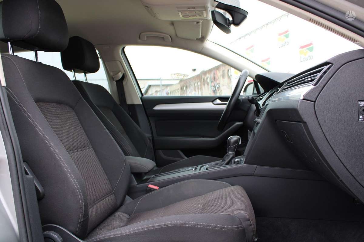 Volkswagen Passat, 1.6 l., Универсал