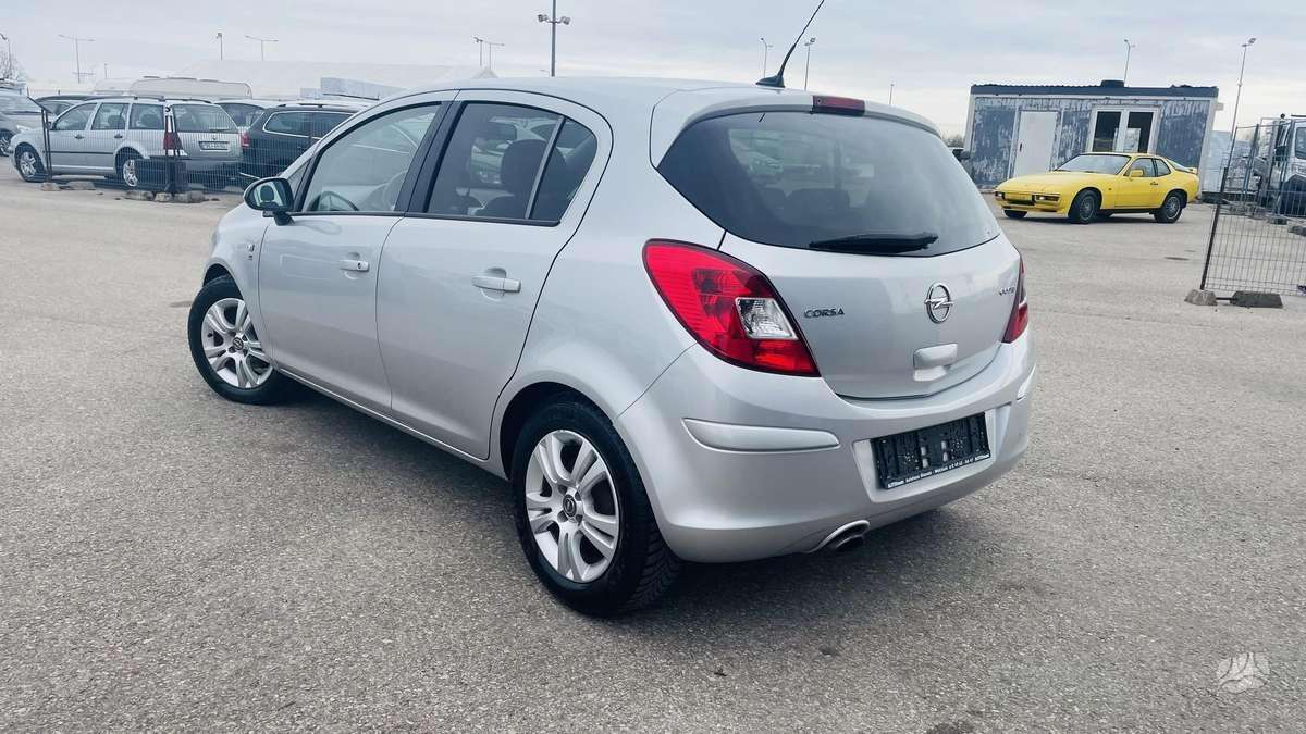 Opel Corsa, 1.3 l., hatchback