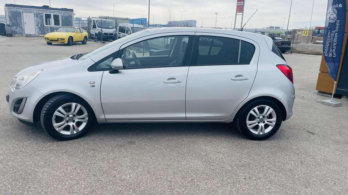 Opel Corsa, 1.3 l., hatchback