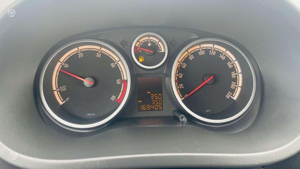 Opel Corsa, 1.3 l., hatchback