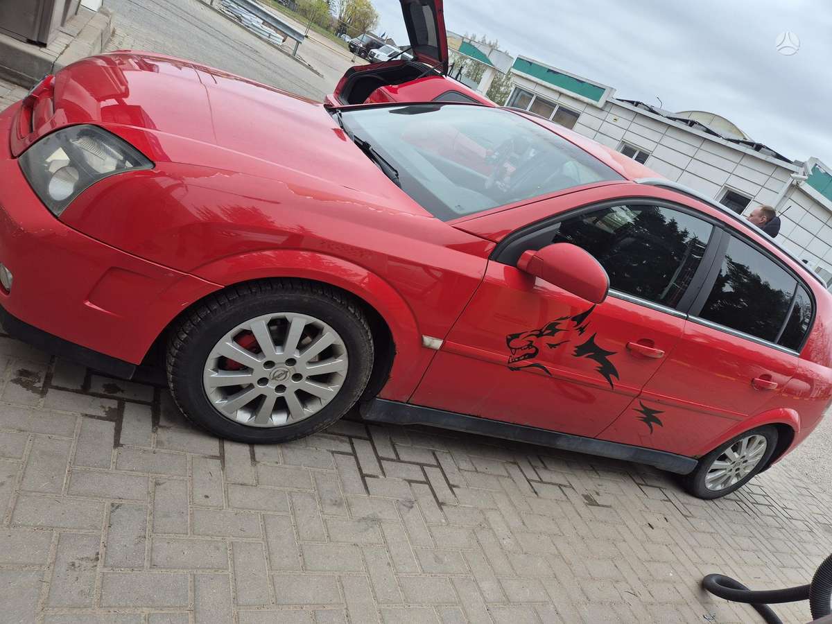 Opel Signum, 2.2 l., hatchback