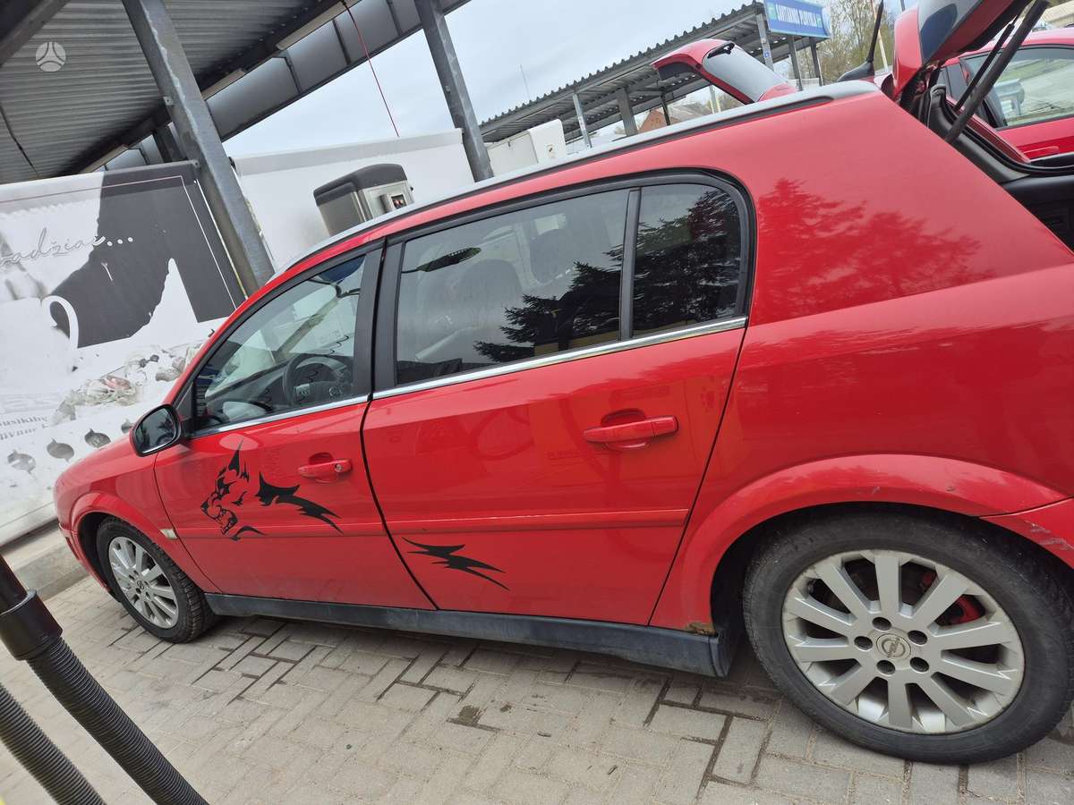 Opel Signum, 2.2 l., hatchback