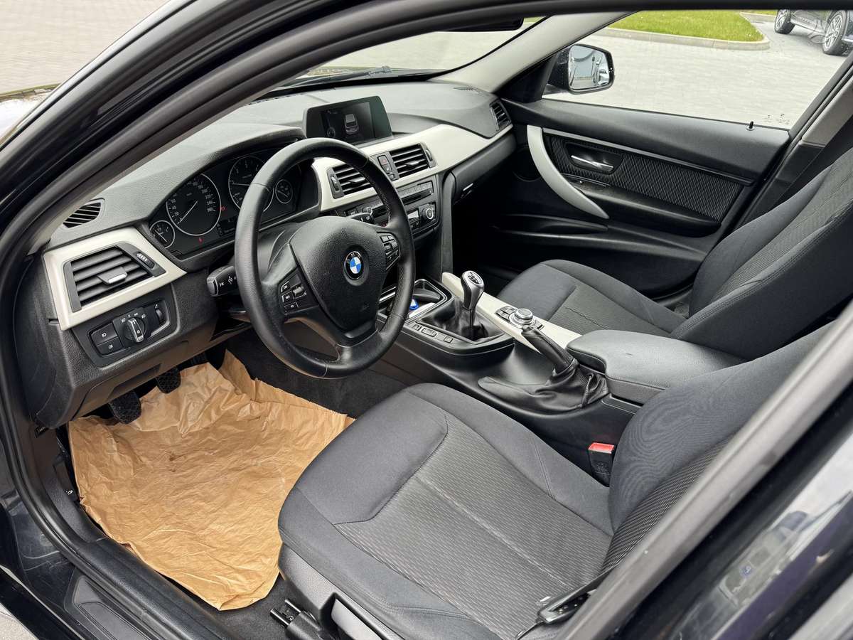 BMW 318, 2.0 l., wagon