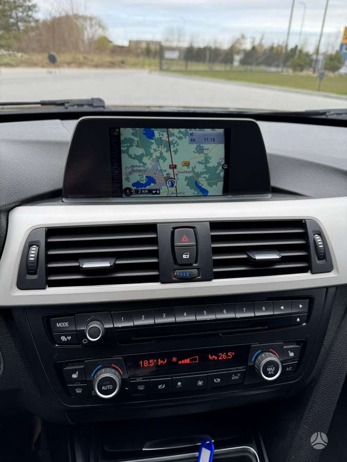BMW 318, 2.0 l., universalas