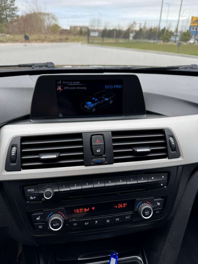 BMW 318, 2.0 l., wagon
