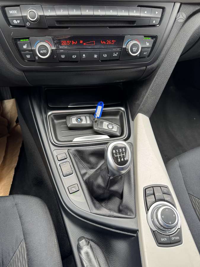 BMW 318, 2.0 l., wagon