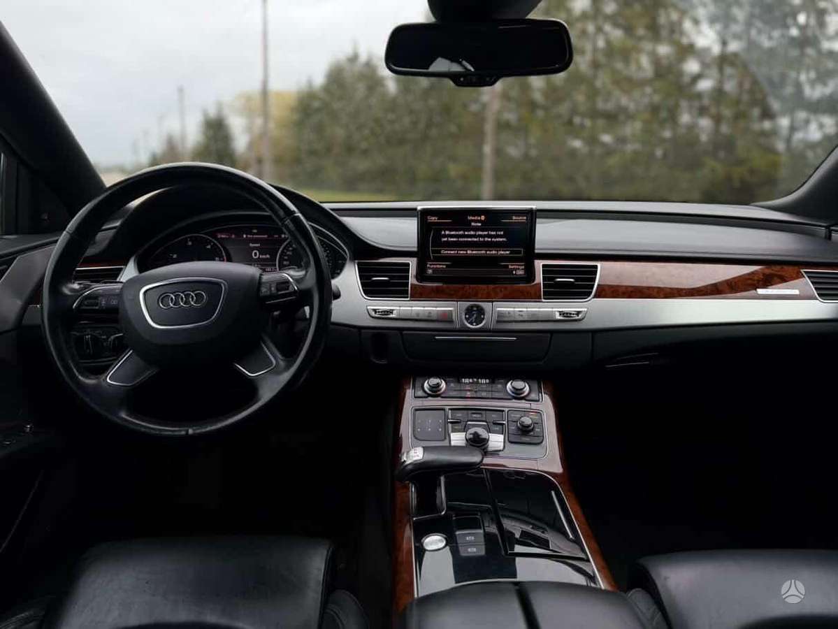 Audi A8, 4.1 l., Лимузин