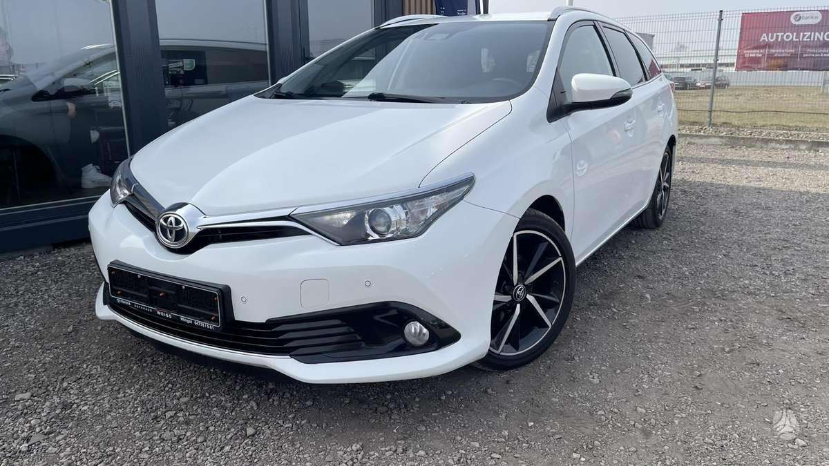 Toyota Auris - 2