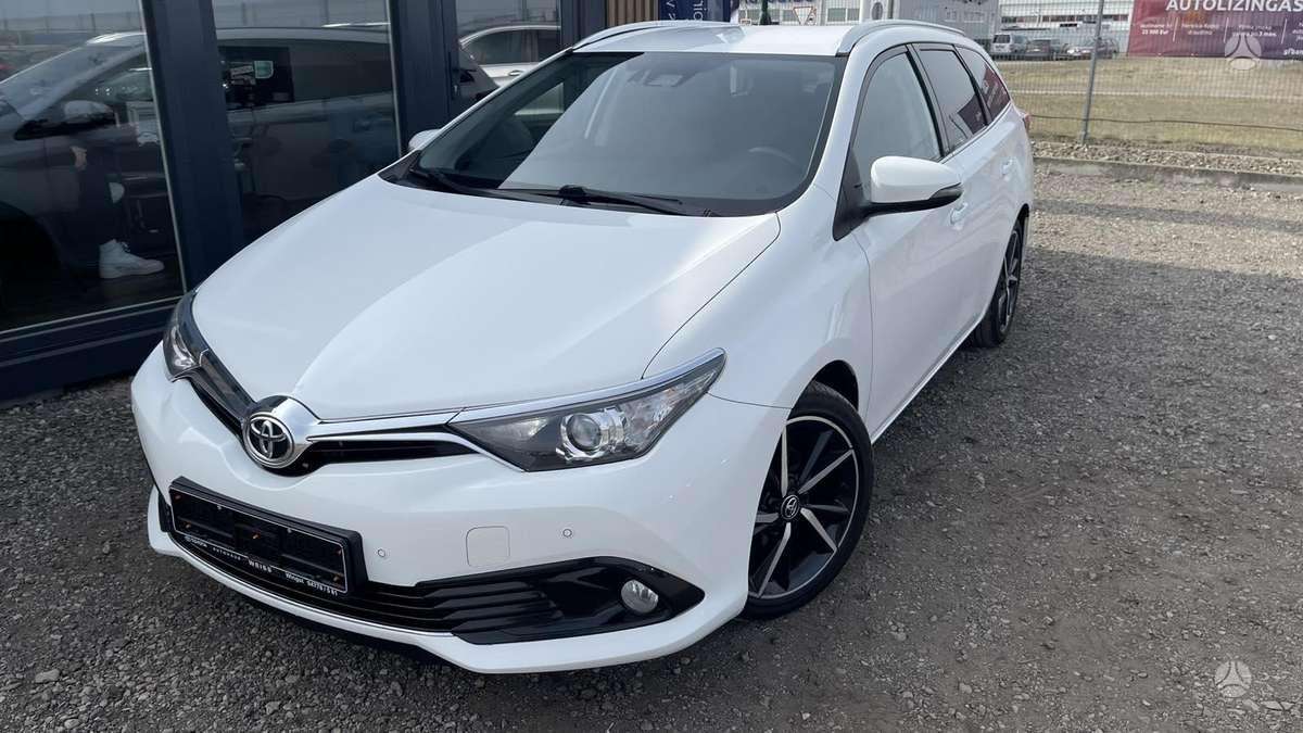 Toyota Auris - 3