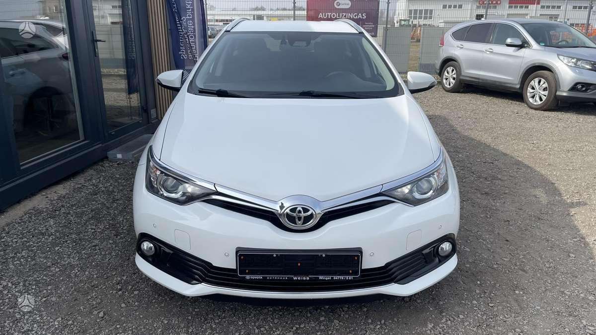 Toyota Auris - 4