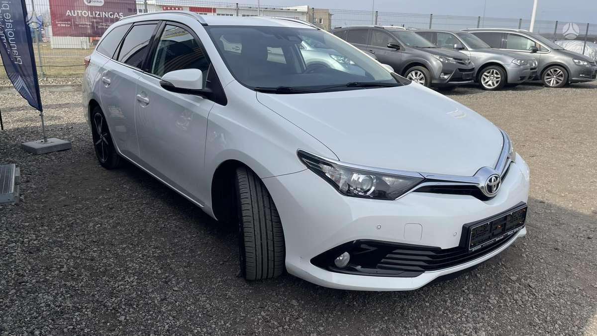 Toyota Auris, 1.6 l., Универсал