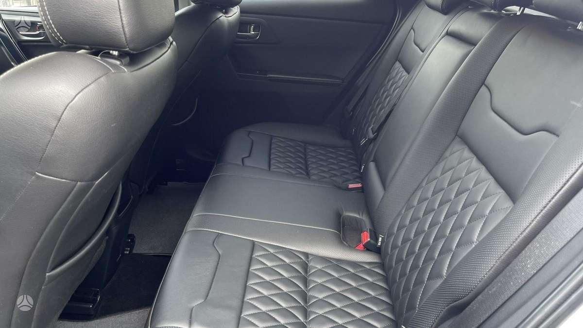 Toyota Auris, 1.6 l., Универсал