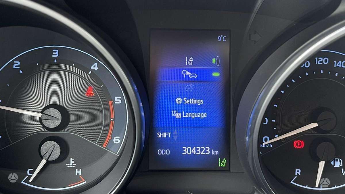Toyota Auris, 1.6 l., Универсал