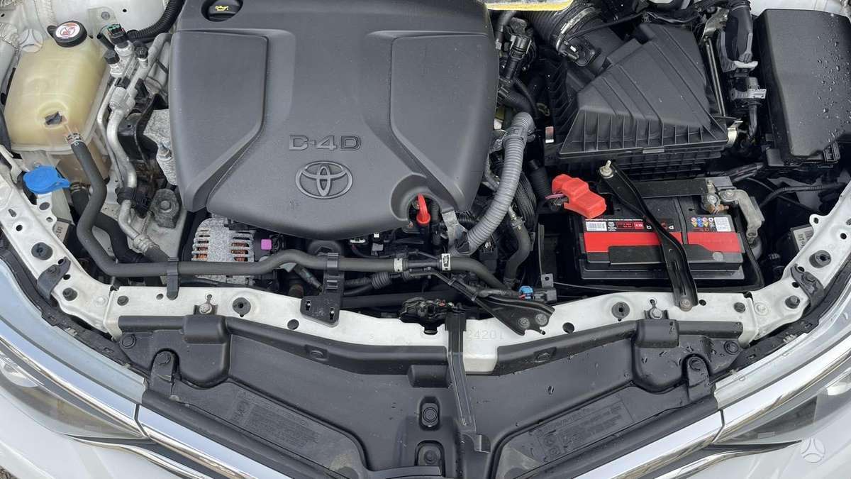 Toyota Auris, 1.6 l., Универсал