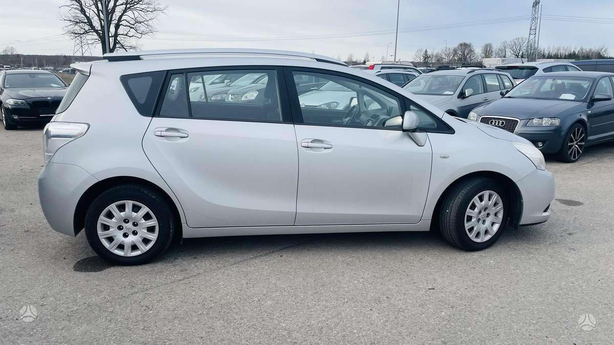 Toyota Verso - 2