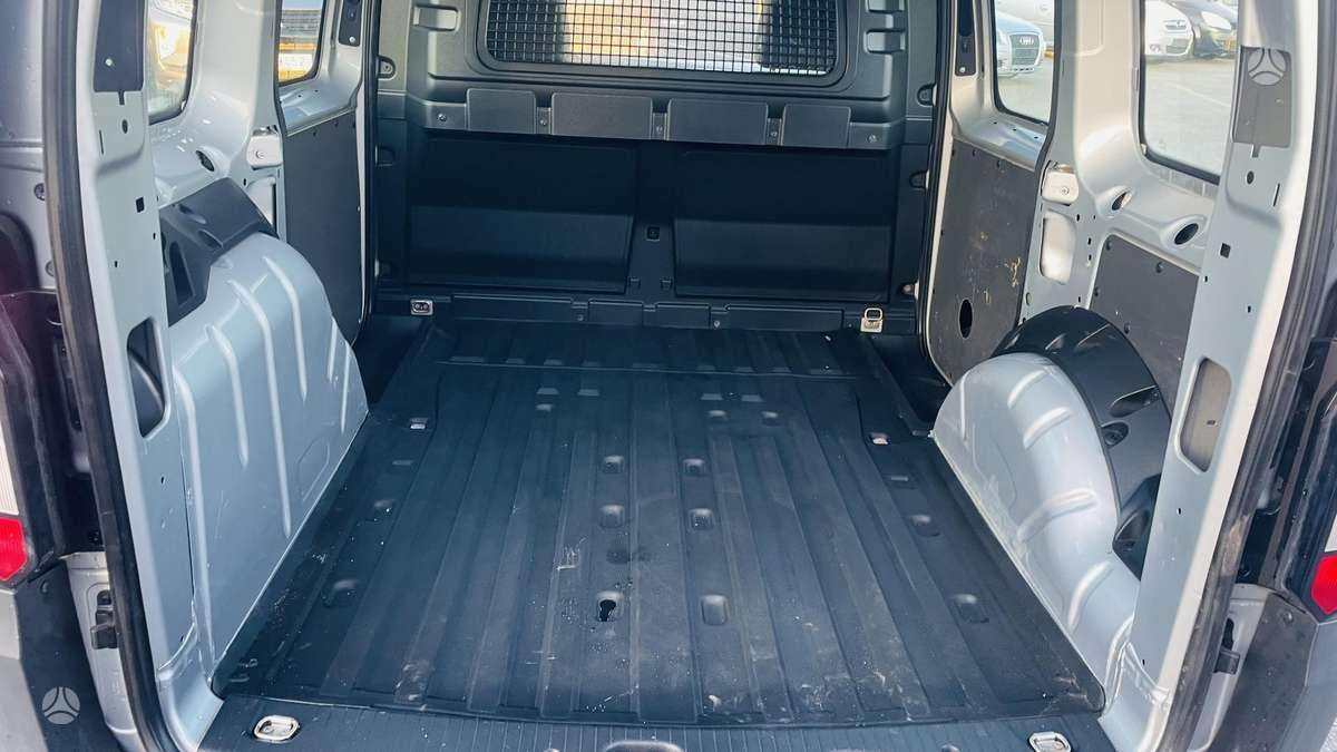 Volkswagen Caddy - 11
