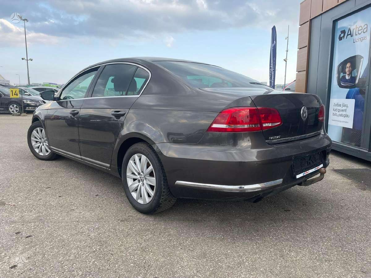Volkswagen Passat - 3