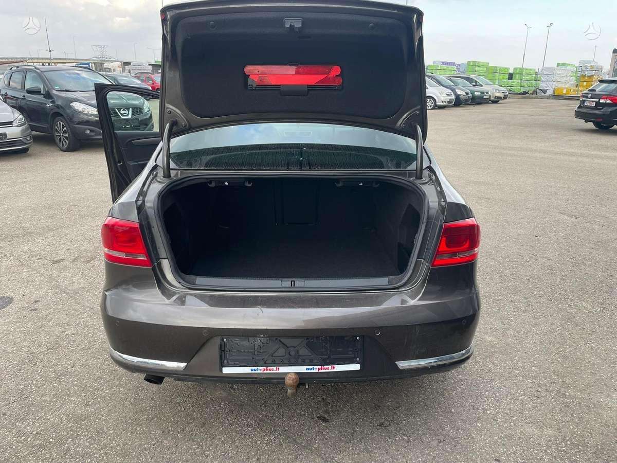 Volkswagen Passat - 6