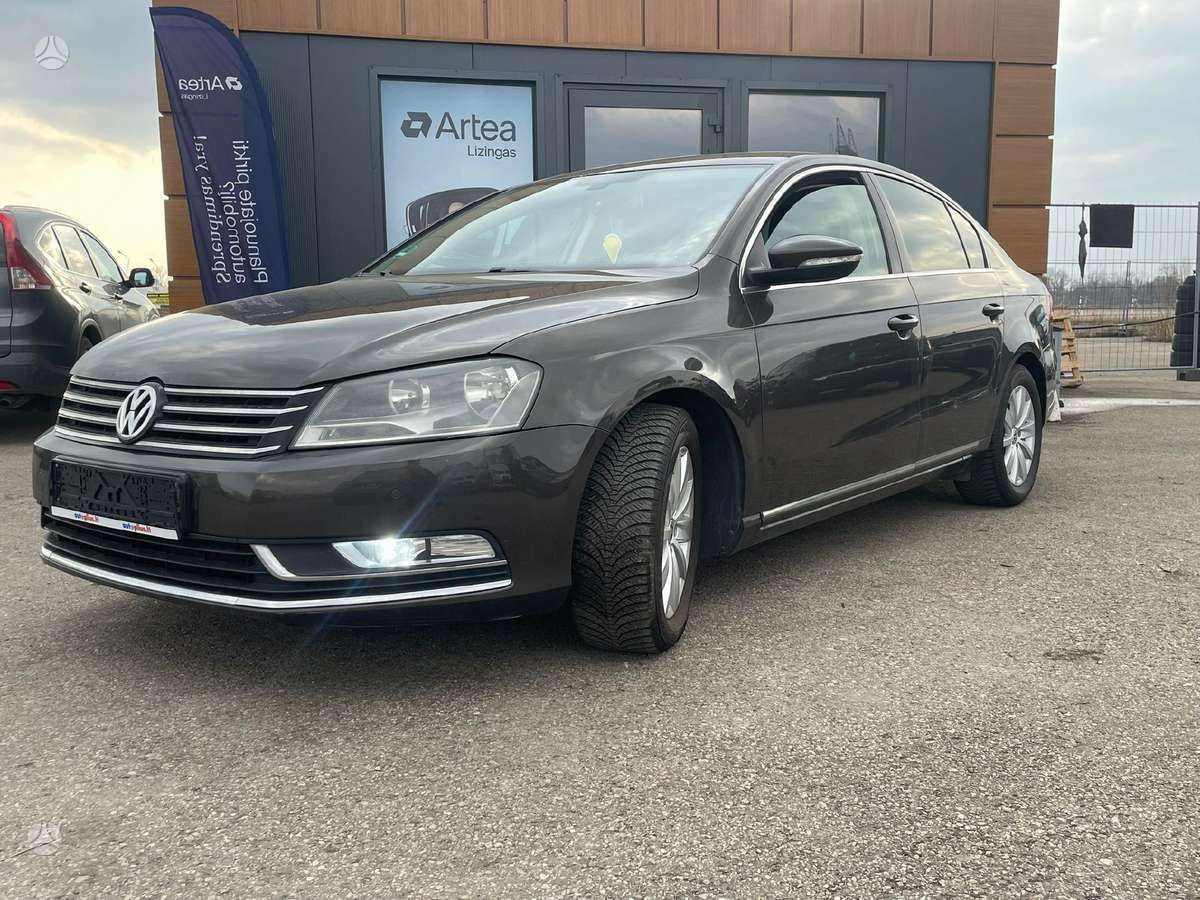 Volkswagen Passat - 8
